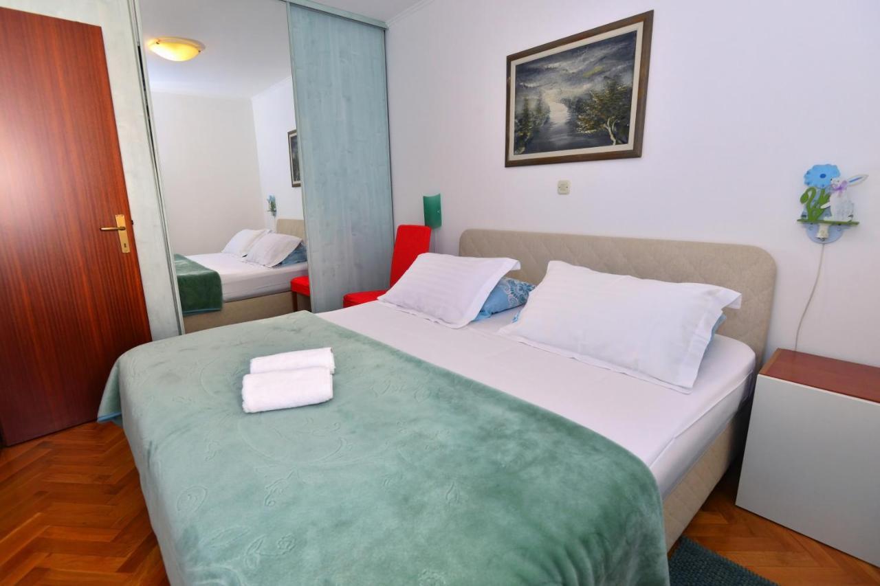 One Bedroom Apartment Terrace Parking スプリト エクステリア 写真